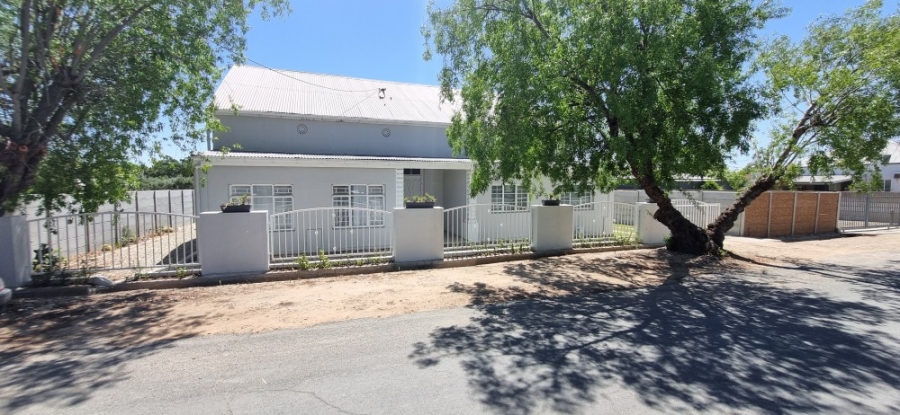 4 Bedroom Property for Sale in Porterville Western Cape